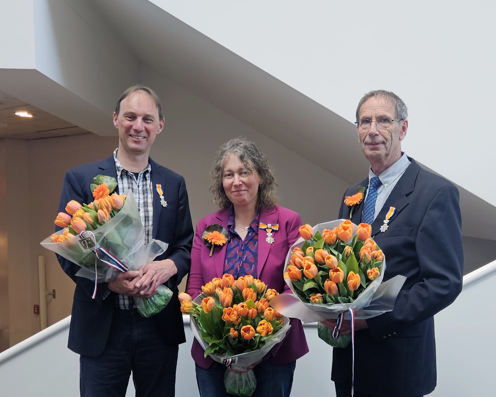 20260424 Lintjes ErikJan Monika Peter 1024px